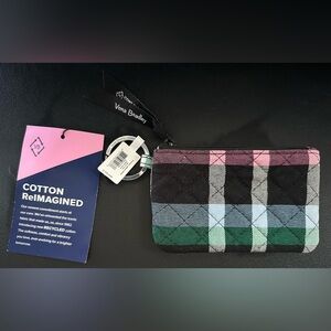 Vera Bradley, NWT, Ribbons Plaid Zip ID Case.